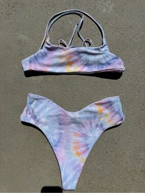 TWO tops Skatie Pastel Tie-Dye Bikini